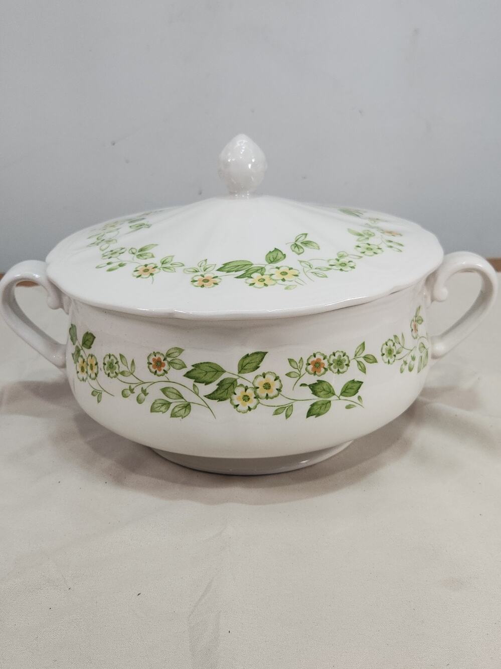 Vintage Petite Flora Ironstone 4009 Covered Tureen Casserole Japan Floral